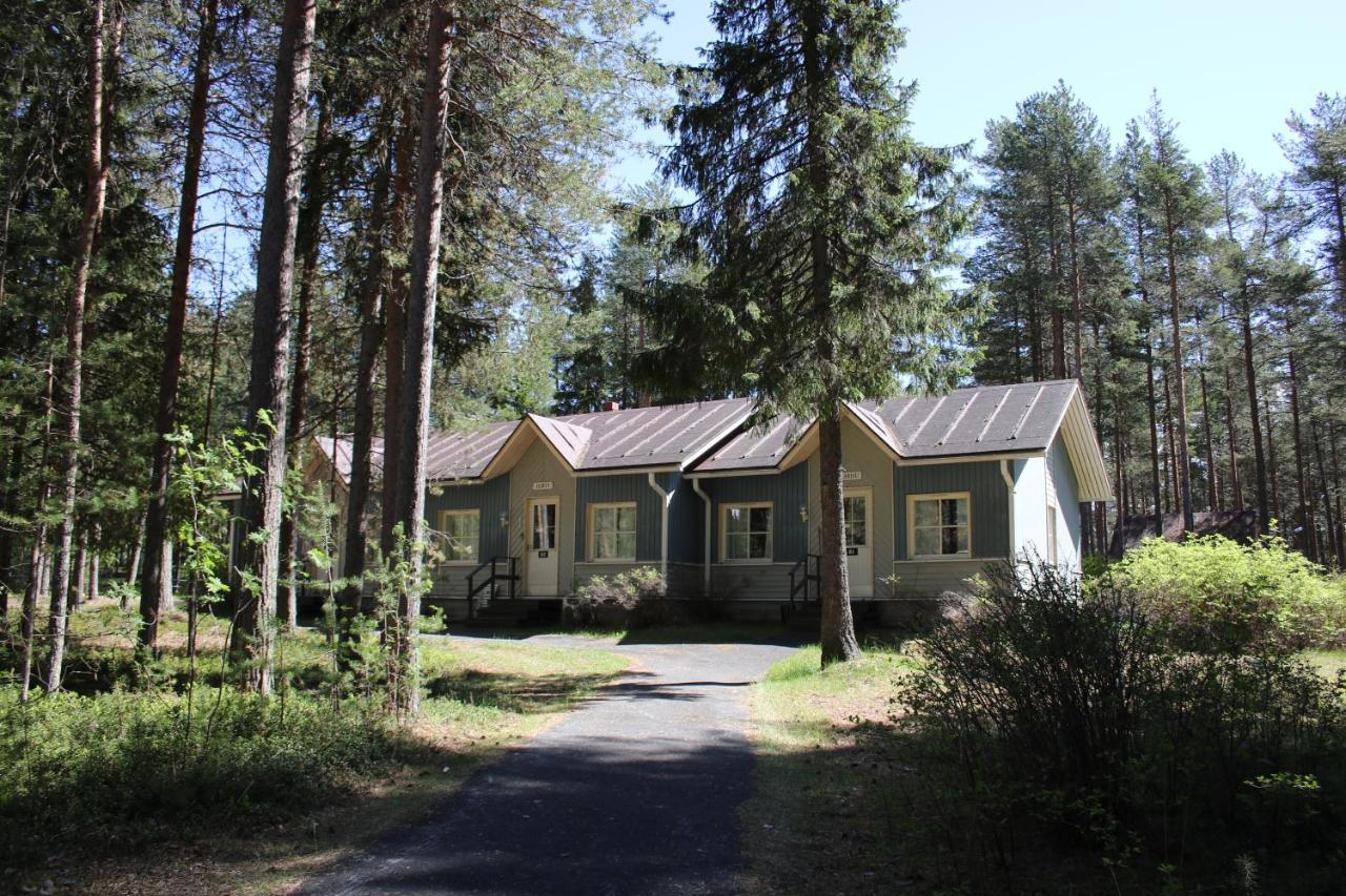 Hotel Lohijaerven Eraekeskus Lohijärvi Exterior foto