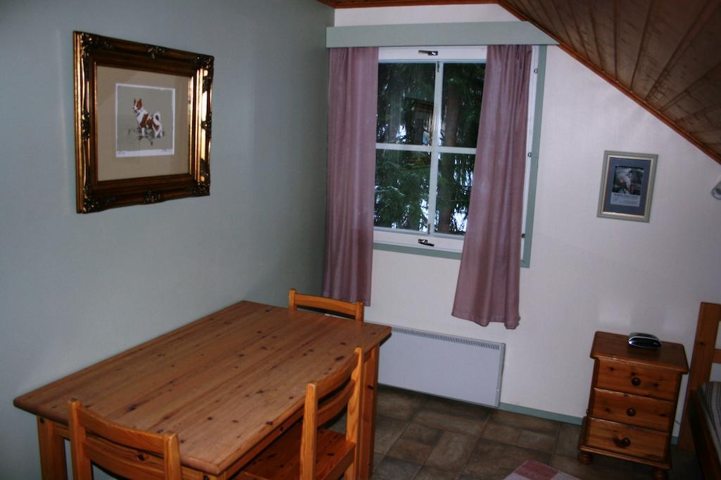 Hotel Lohijaerven Eraekeskus Lohijärvi Zimmer foto